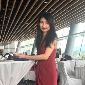 Meet your Posher, Nicole